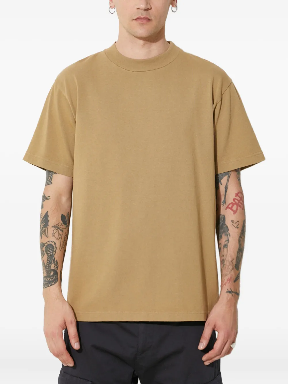 Футболка с круглым вырезом 424, нейтральный
Футболка с круглым вырезом 424, нейтральный