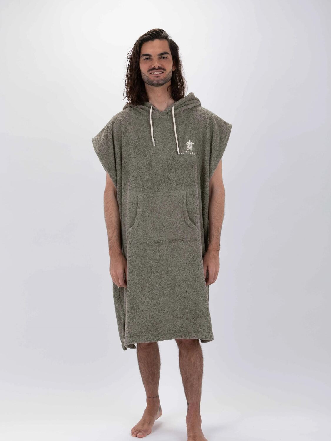 Pacifique Sud Спортивный халат в цвете оливковый
Pacifique Sud Спортивный халат в цвете оливковый