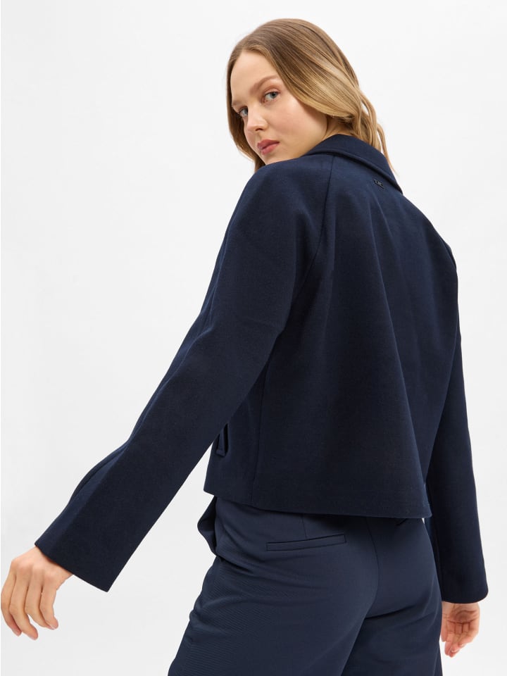 Куртка темно-синего цвета Zero
Куртка темно-синего цвета Zero