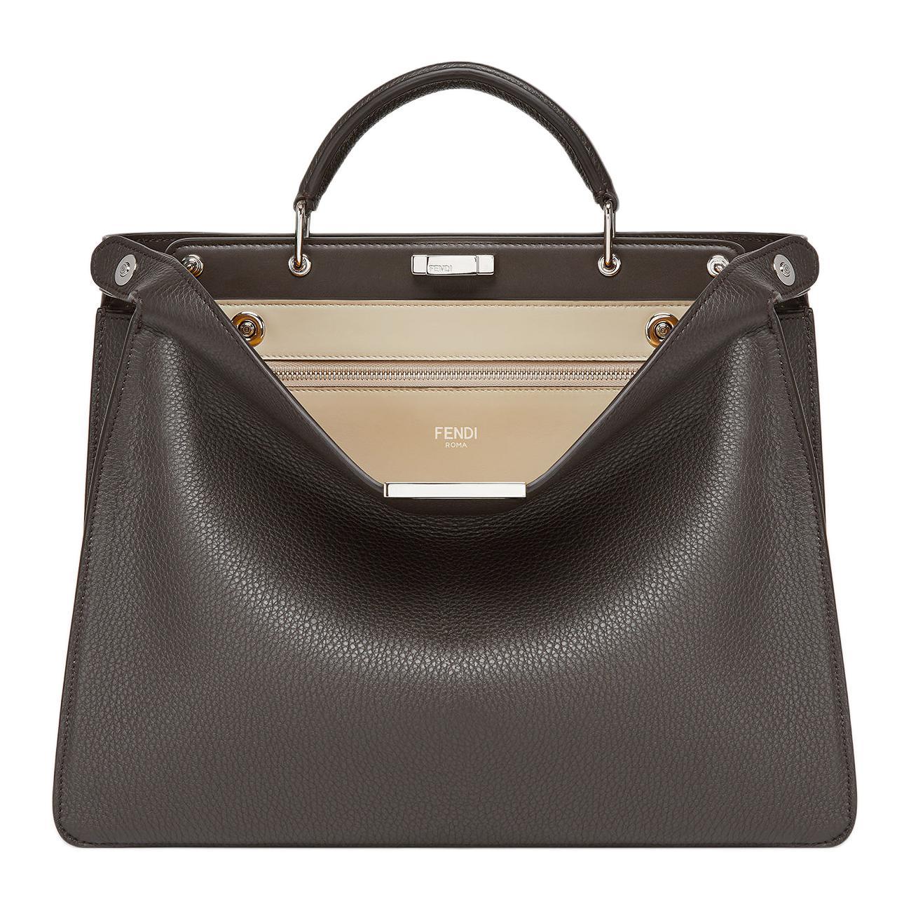 FENDI Кожаная сумка через плечо
FENDI Кожаная сумка через плечо