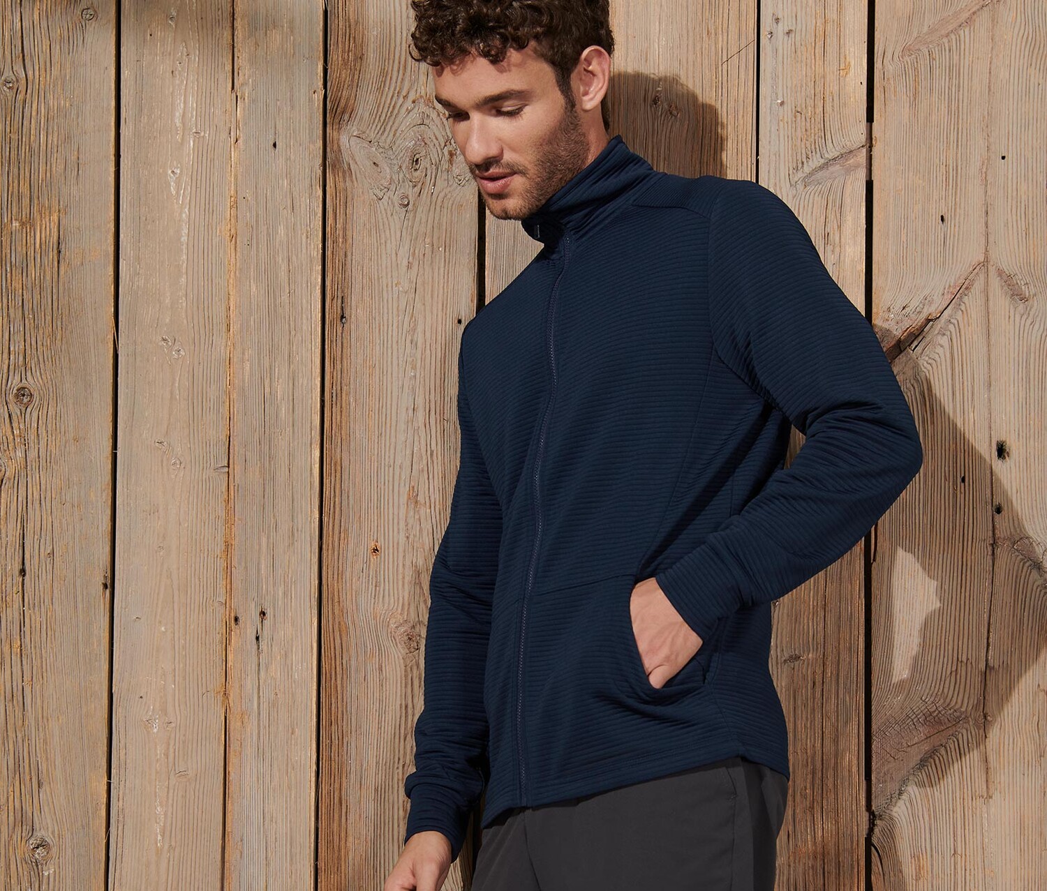 Функциональная куртка Tchibo, темно-синий
Функциональная куртка Tchibo, темно-синий