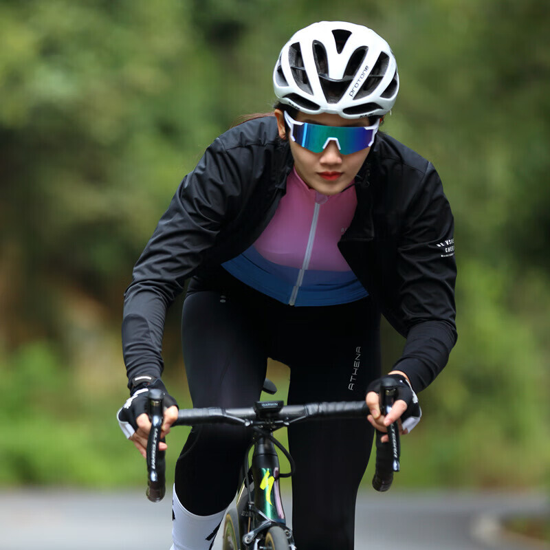 Женская ветровка Mountainpeak трехслойная L, мультиколор
Женская ветровка Mountainpeak трехслойная L, мультиколор