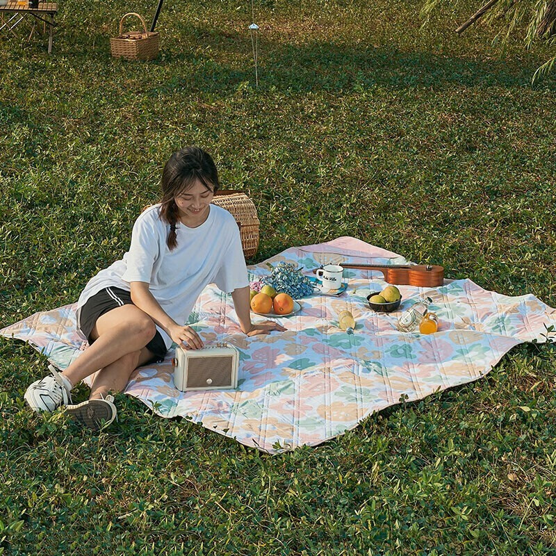 Mu Gaodi изысканный коврик для кемпинга, дома, парка, травяное одеяло, коврик для улицы, складной портативный коврик для пикника, который можно стирать в машине, 200*220
Mu Gaodi изысканный коврик для кемпинга, дома, парка, травяное одеяло, коврик для улицы, складной портативный коврик для пикника, который можно стирать в машине, 200*220