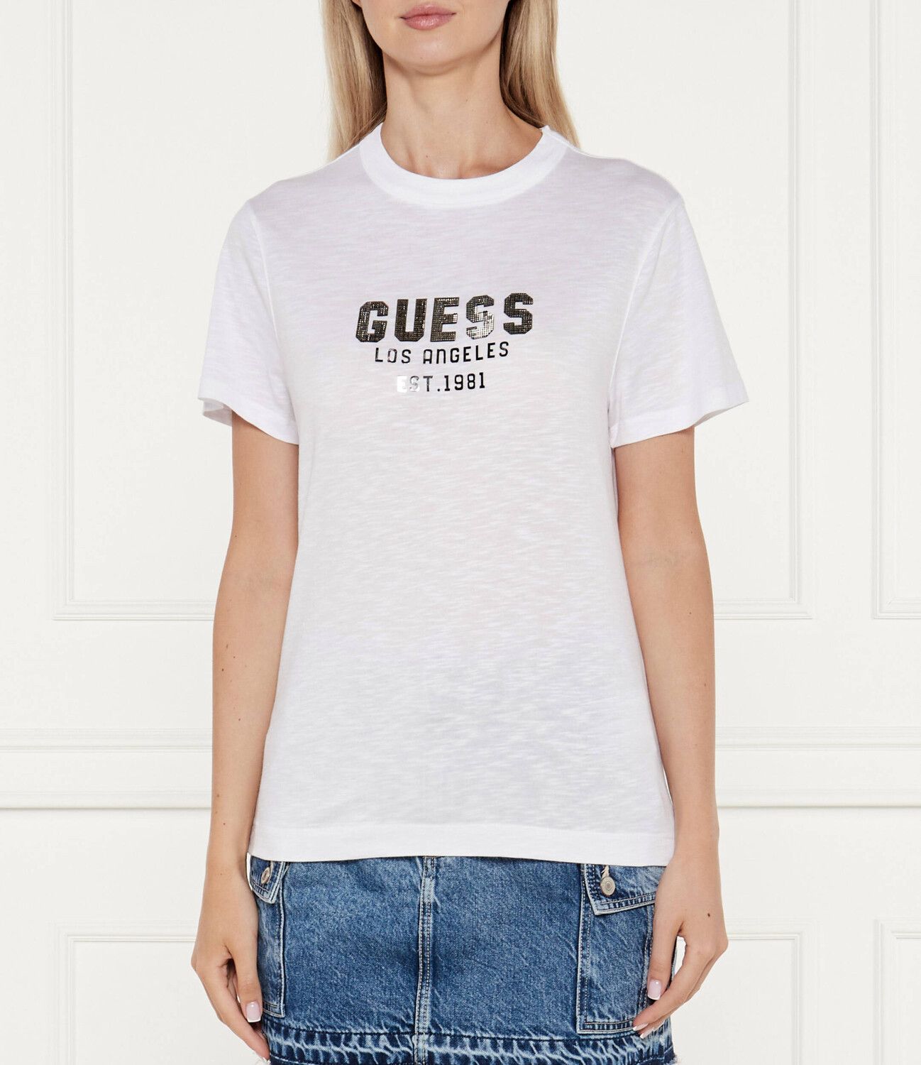 Футболка GUESS Slim Fit, белый
Футболка GUESS Slim Fit, белый