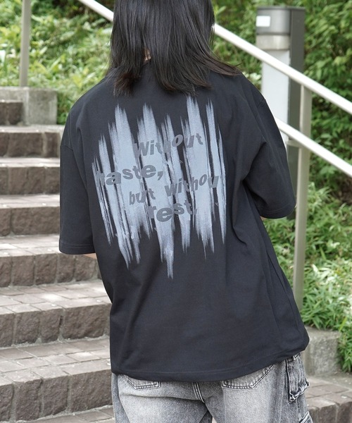 Футболка с коротким рукавом, оверсайз, с графическим принтом, унисекс, бренд ILL'S, черный
Футболка с коротким рукавом, оверсайз, с графическим принтом, унисекс, бренд ILL'S, черный