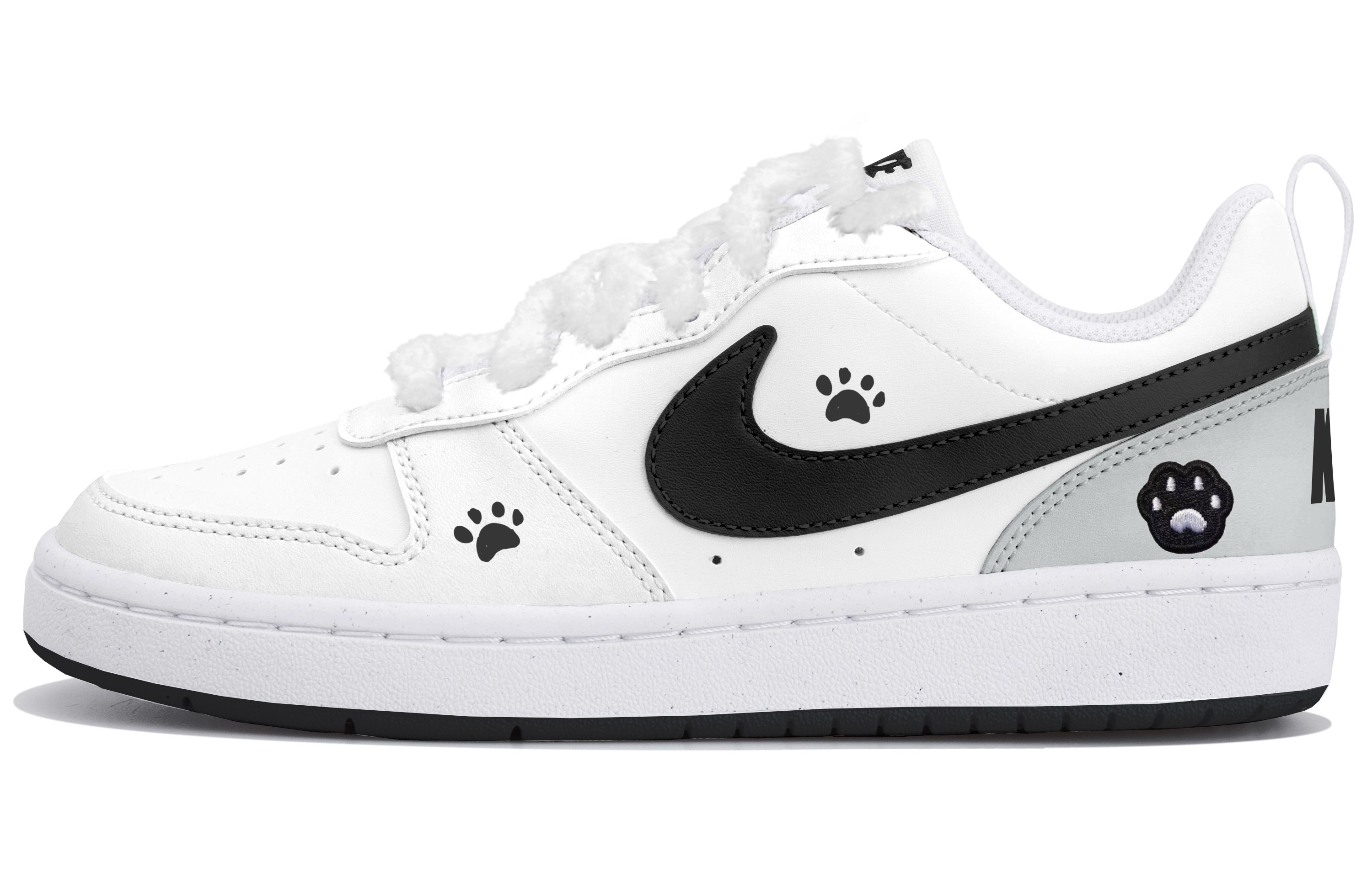 Nike Низкие детские кроссовки для скейтбординга Court Borough с черно-белыми отпечатками лап. Подростки.
Nike Низкие детские кроссовки для скейтбординга Court Borough с черно-белыми отпечатками лап. Подростки.