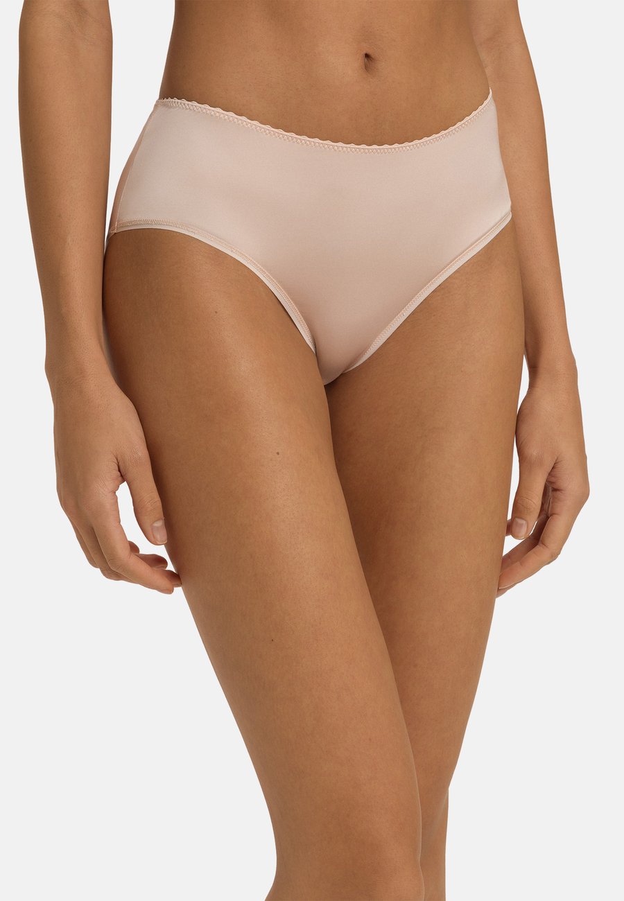 Брифы Hanro DELUXE, Natural/Beige
Брифы Hanro DELUXE, Natural/Beige