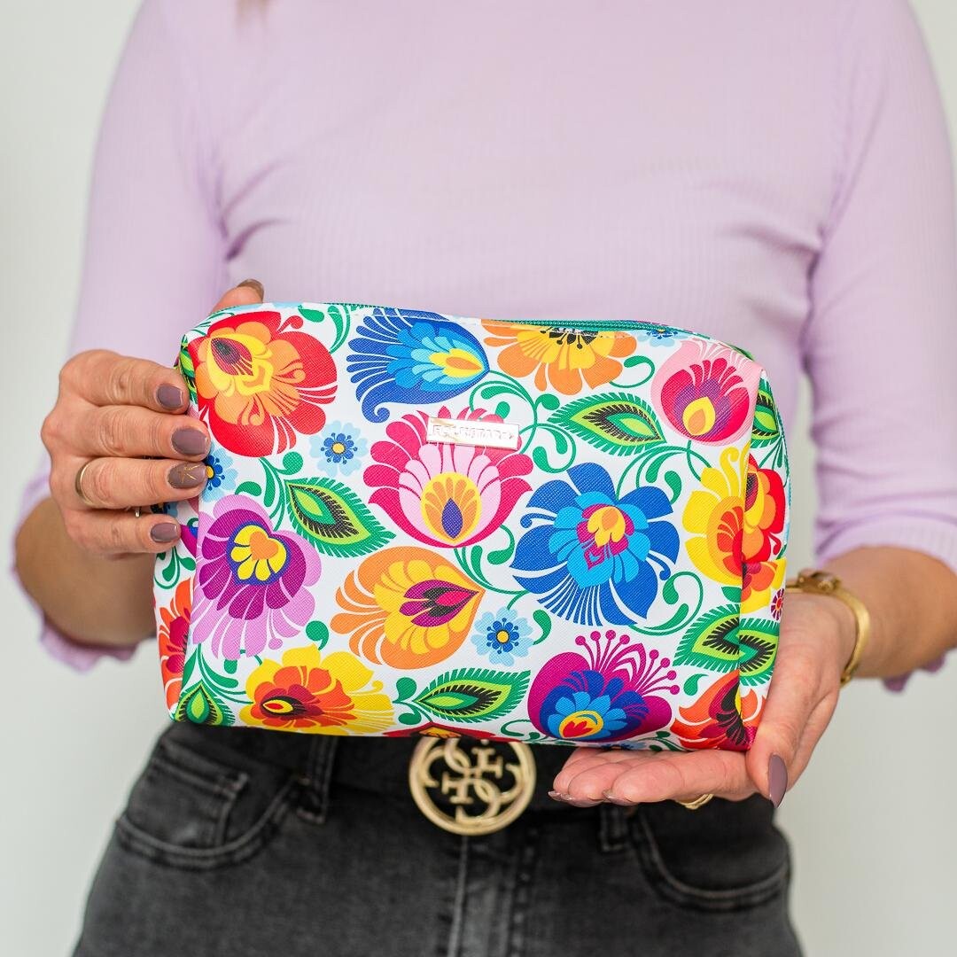 Средняя народная косметичка - Выкройки Ловича - белая Folkstar
Средняя народная косметичка - Выкройки Ловича - белая Folkstar