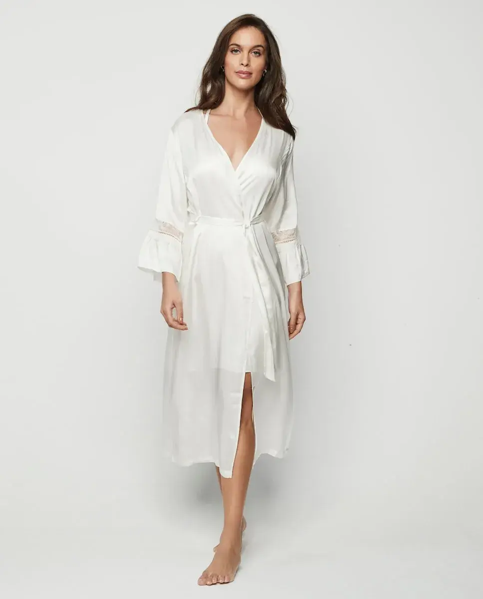 Длинный женский халат с внутренним бантом Selmark, цвет Crudo
Длинный женский халат с внутренним бантом Selmark, цвет Crudo