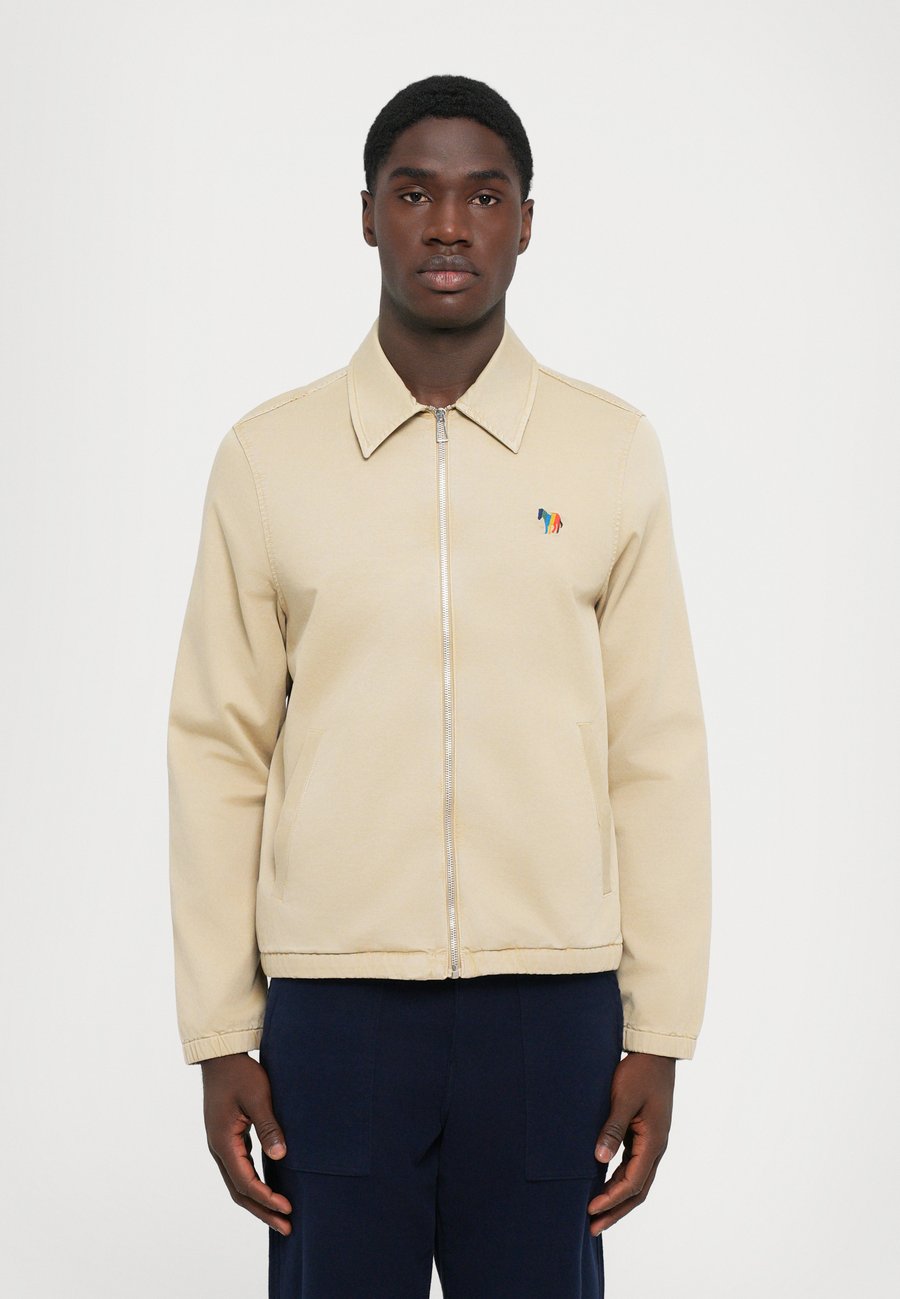 Куртка PS Paul Smith UNLINED COACHES JACKET ZEBRA, Beige
Куртка PS Paul Smith UNLINED COACHES JACKET ZEBRA, Beige