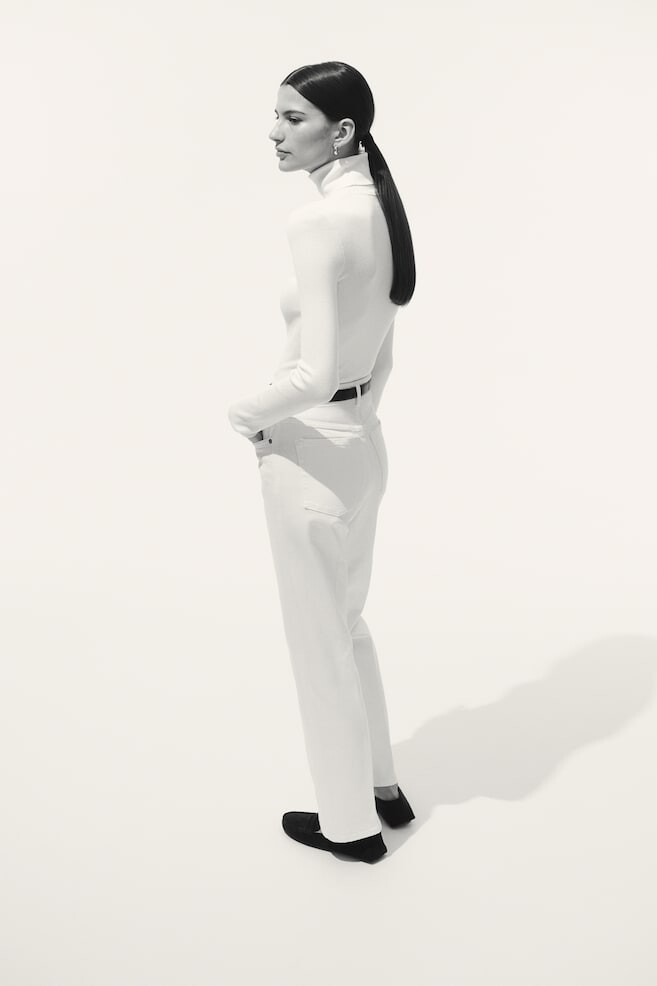 Прямые высокие джинсы H&M, белый
Прямые высокие джинсы H&M, белый