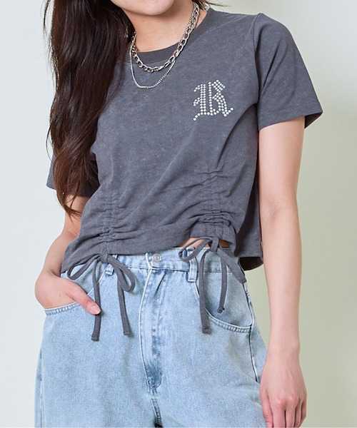 Короткая футболка с завязками и стразами в стиле Y2K GORGE
Короткая футболка с завязками и стразами в стиле Y2K GORGE