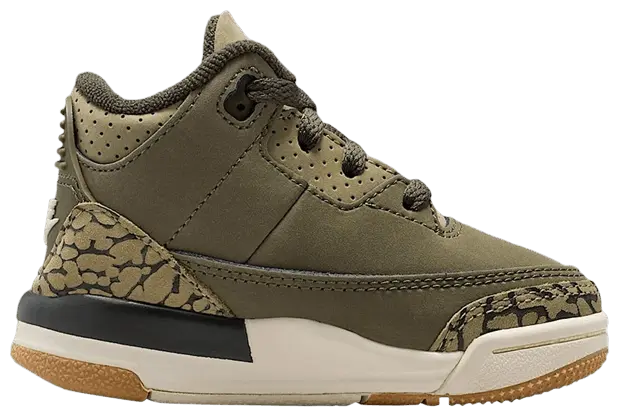 Кроссовки Air Jordan 3 Retro TD, коричневый
Кроссовки Air Jordan 3 Retro TD, коричневый