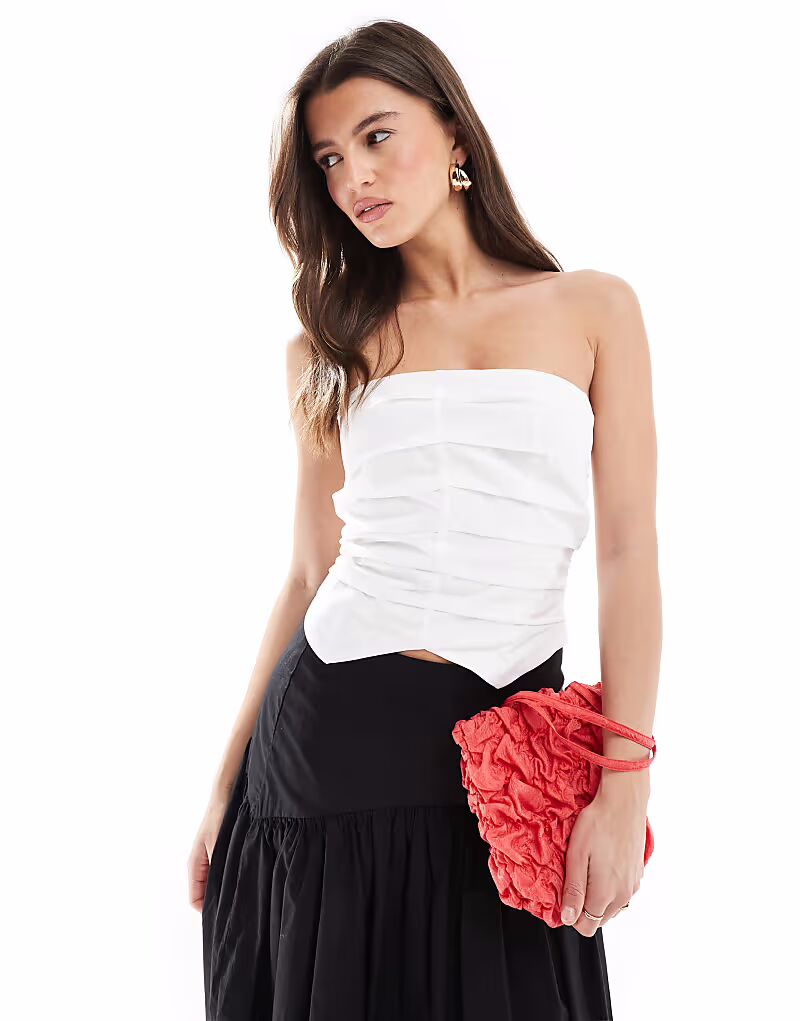 Тканое бандо Pull&Bear белого цвета с рюшами
Тканое бандо Pull&Bear белого цвета с рюшами