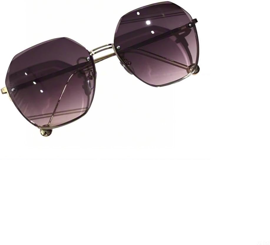 Крупные шестиугольные солнцезащитные очки, золотистая металлическая оправа, украшенные кристаллами, градиентные серые линзы, защита от УФ-излучения UV400 Generic, Golden Grey
Крупные шестиугольные солнцезащитные очки, золотистая металлическая оправа, украшенные кристаллами, градиентные серые линзы, защита от УФ-излучения UV400 Generic, Golden Grey