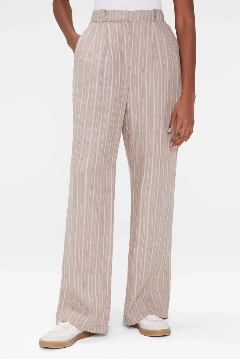 SENSES.THE LABEL Брюки льняные, со складками Senses.The Lable, бежевый
SENSES.THE LABEL Брюки льняные, со складками Senses.The Lable, бежевый