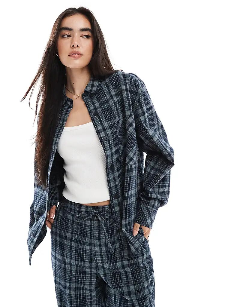 Рубашка свободного кроя ASOS DESIGN в текстурированную клетку темно-синего цвета с начесом
Рубашка свободного кроя ASOS DESIGN в текстурированную клетку темно-синего цвета с начесом