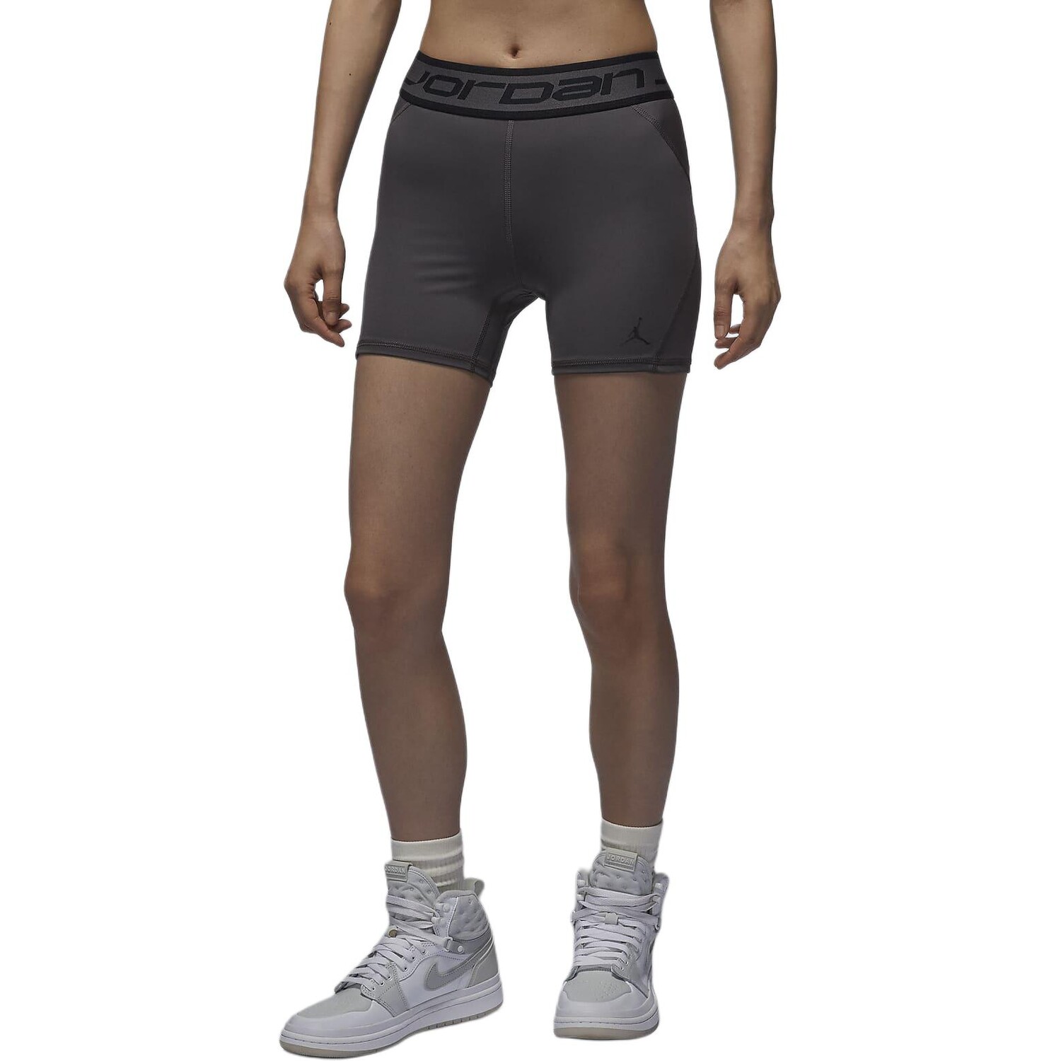 Спортивные шорты женские Lightning Gray/Oil Gray Jordan 
Спортивные шорты женские Lightning Gray/Oil Gray Jordan