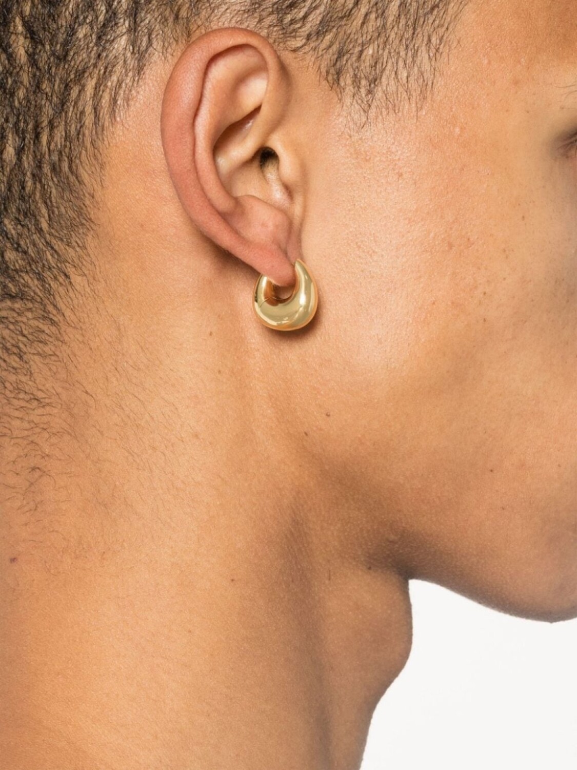 Скульптурные серьги-кольца Tom Wood, золотой 
Скульптурные серьги-кольца Tom Wood, золотой