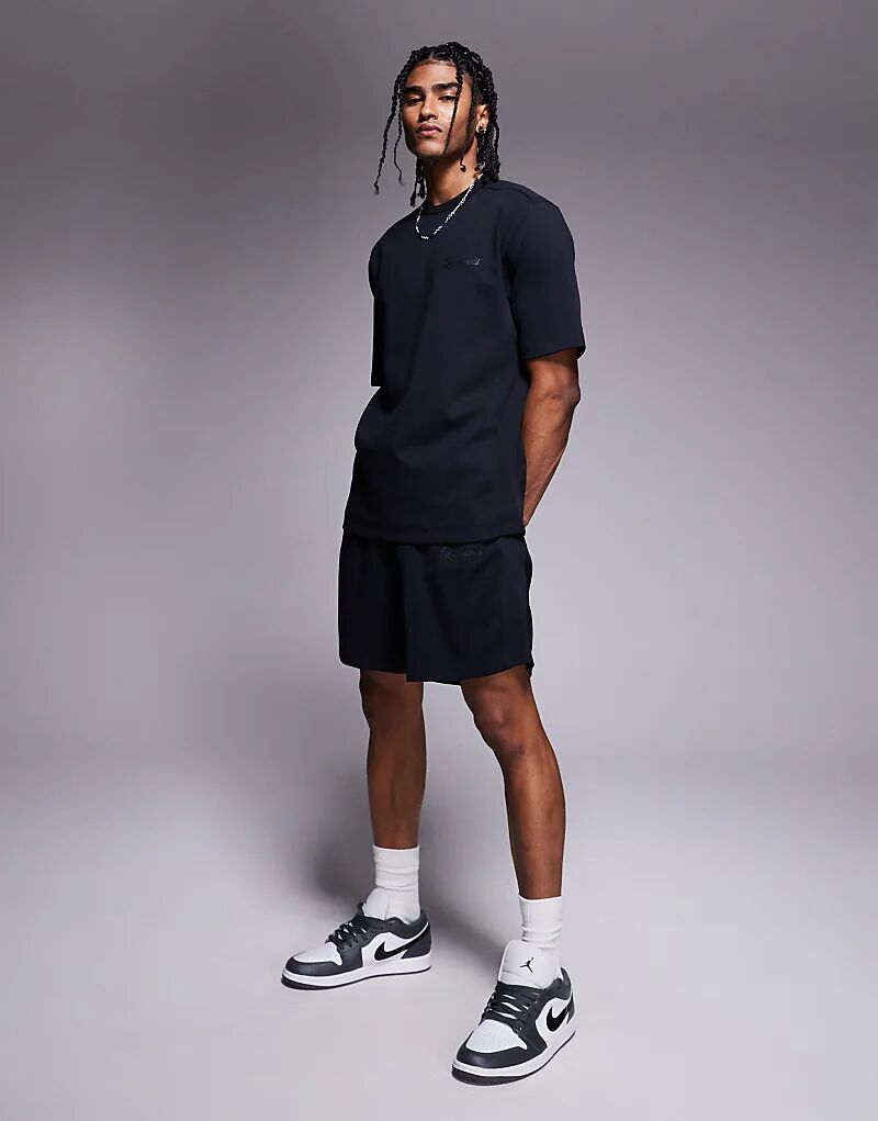 Короткие шорты River Island Luminis черного цвета
Короткие шорты River Island Luminis черного цвета