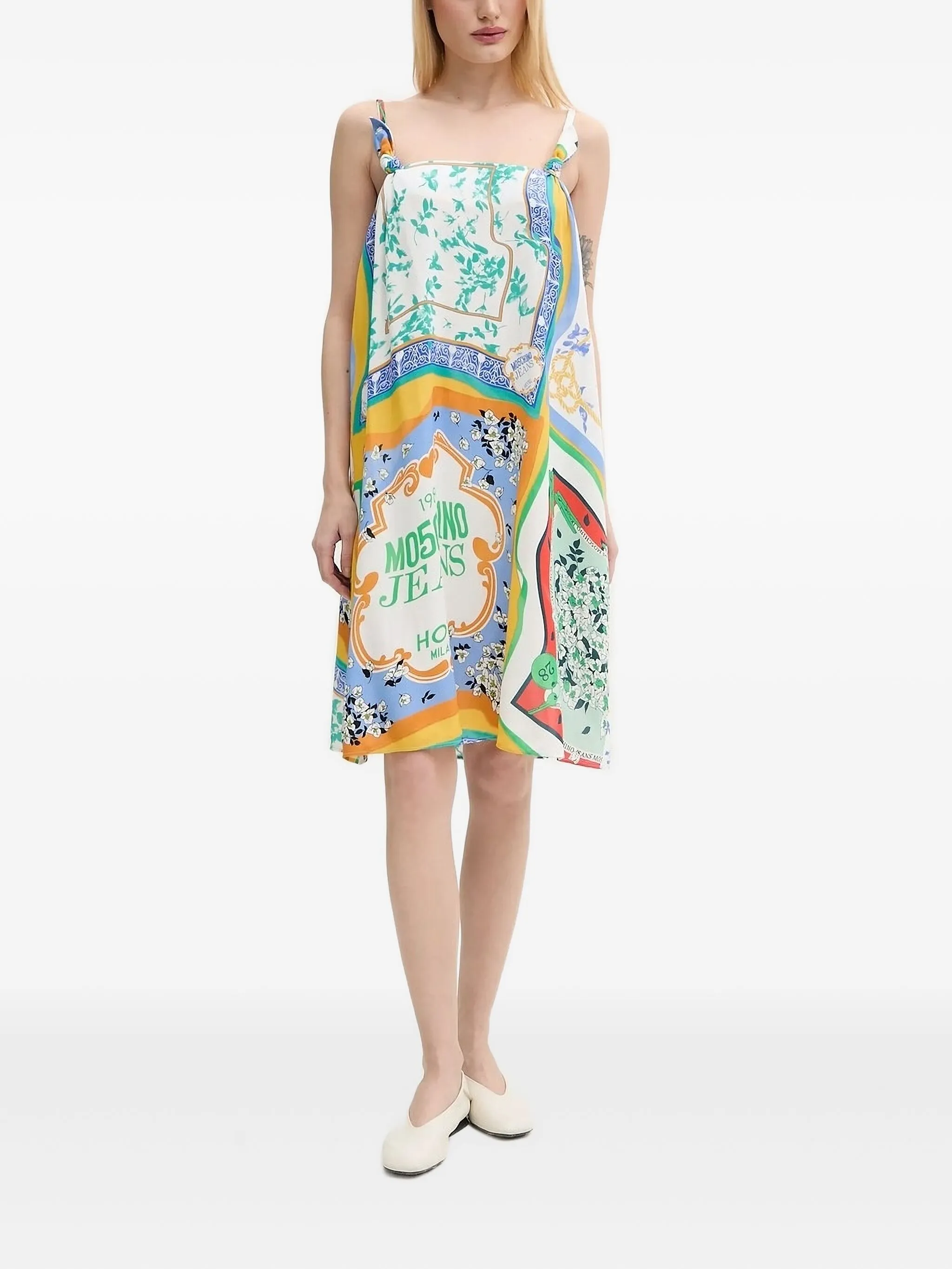 Платье миди с цветочным принтом Moschino Jeans, белый
Платье миди с цветочным принтом Moschino Jeans, белый