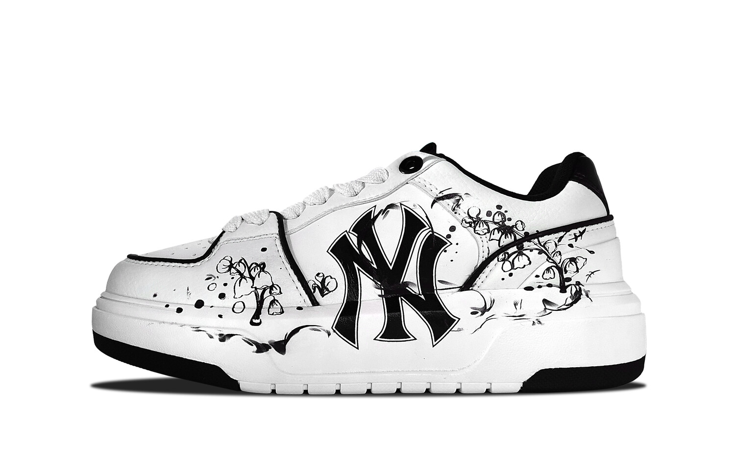 Кроссовки MLB Chunky Liner Skateboarding Shoes Unisex Low-top Black, белый
Кроссовки MLB Chunky Liner Skateboarding Shoes Unisex Low-top Black, белый