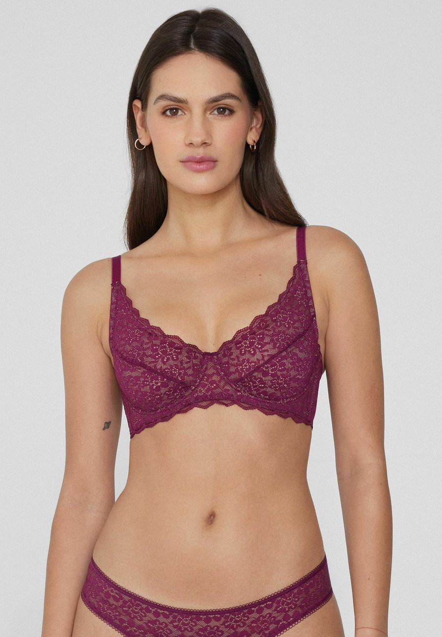Бюстгальтер Tezenis Triangle bra, Red/Mottled Light Red
Бюстгальтер Tezenis Triangle bra, Red/Mottled Light Red
