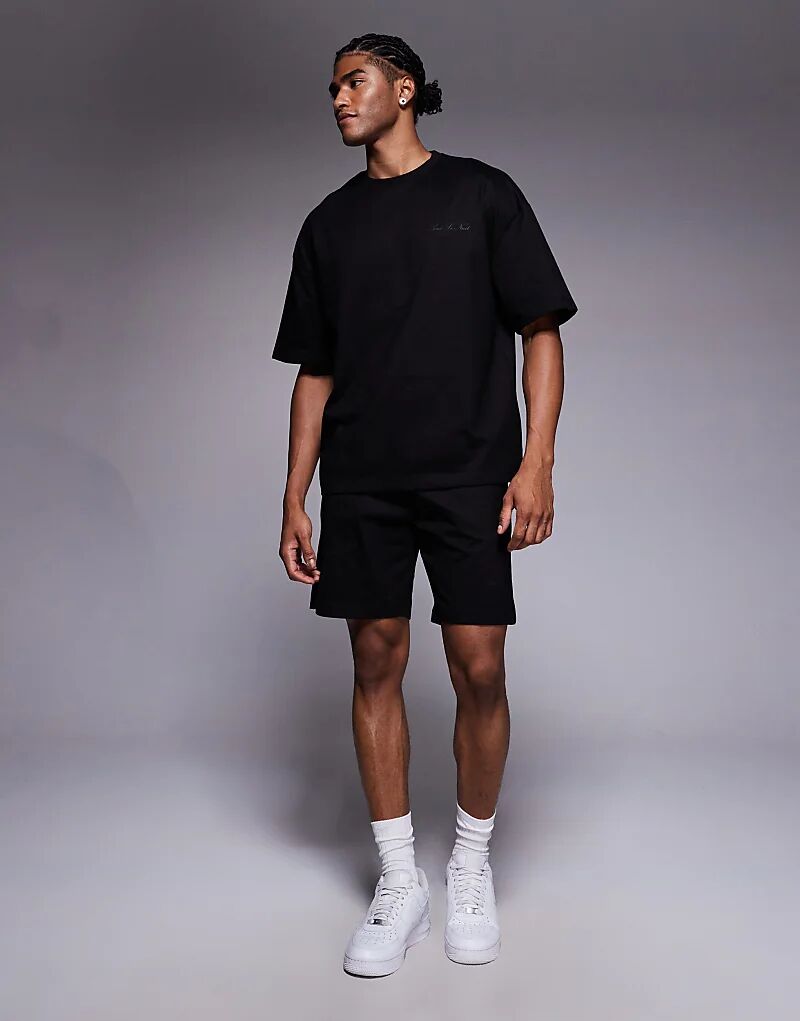 Комплект из футболки и шорт River Island черного цвета
Комплект из футболки и шорт River Island черного цвета