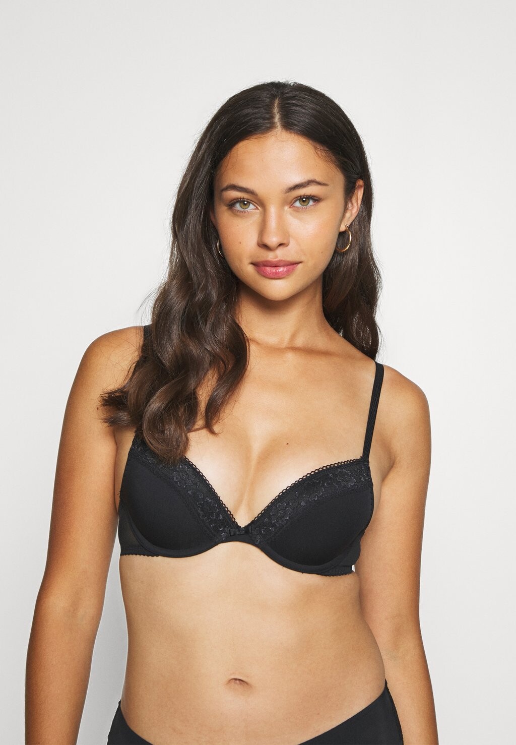 Бюстгальтер на косточках Marks & Spencer, черный
Бюстгальтер на косточках Marks & Spencer, черный