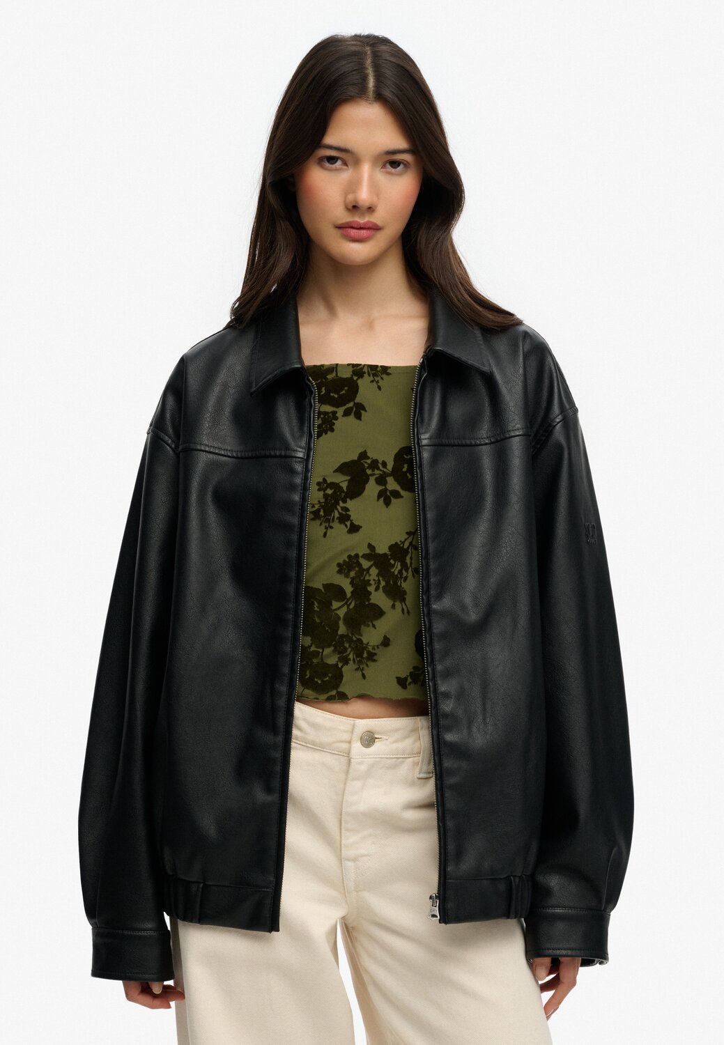 Superdry & Co Куртка для межсезонья в черном цвете
Superdry & Co Куртка для межсезонья в черном цвете