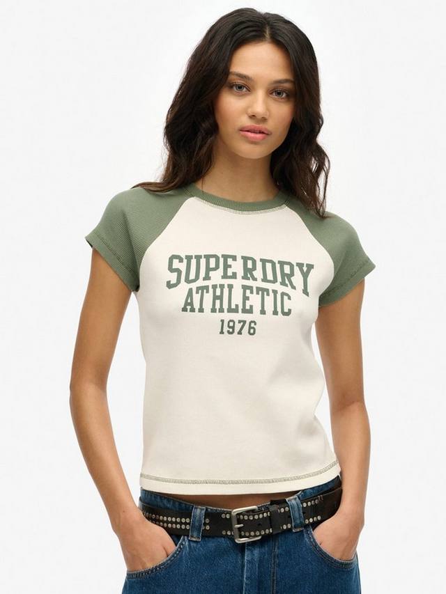 Футболка Athletic Essentials с рукавом реглан из чистой органической хлопковой ткани Superdry, Desert Bone White
Футболка Athletic Essentials с рукавом реглан из чистой органической хлопковой ткани Superdry, Desert Bone White