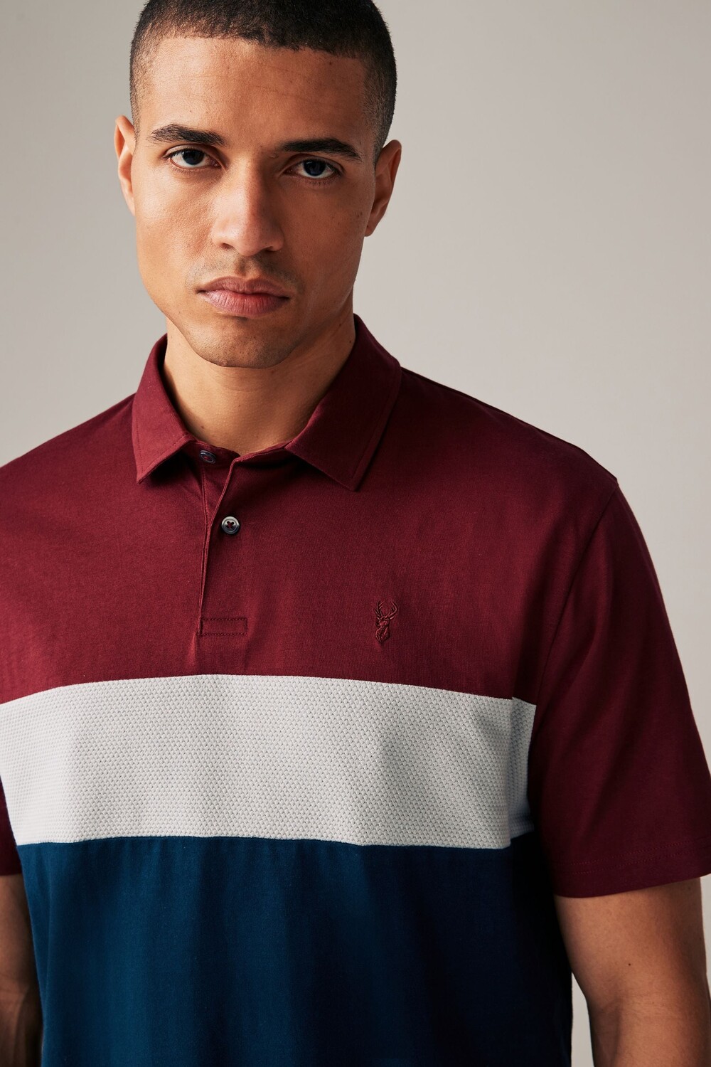 Рубашка поло с коротким рукавом из 100% хлопка с застежкой на пуговицы Next, бордовый
Рубашка поло с коротким рукавом из 100% хлопка с застежкой на пуговицы Next, бордовый