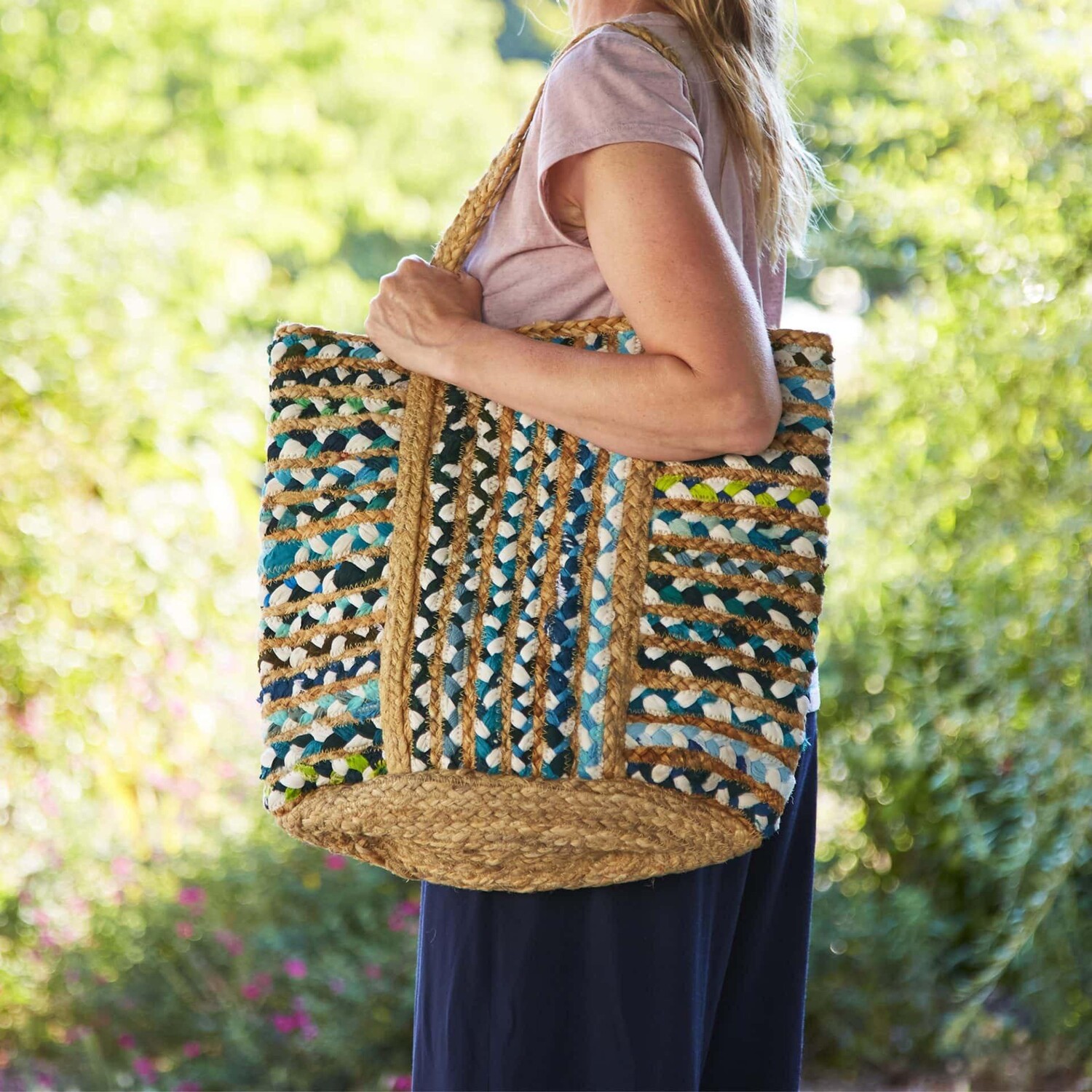 Большая сумка из переработанного хлопка и джута Paper High, зеленый
Большая сумка из переработанного хлопка и джута Paper High, зеленый