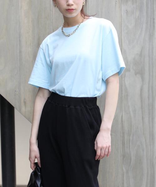 Футболка с круглым вырезом и коротким рукавом, хлопок United Athle, светло-голубой
Футболка с круглым вырезом и коротким рукавом, хлопок United Athle, светло-голубой