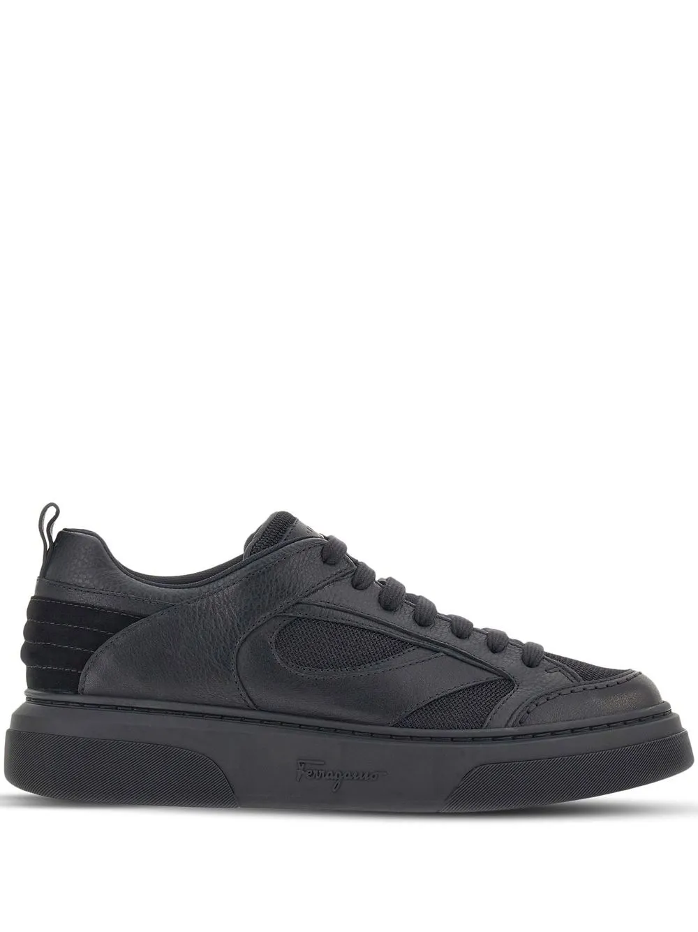 Кроссовки на шнуровке Ferragamo, черный
Кроссовки на шнуровке Ferragamo, черный