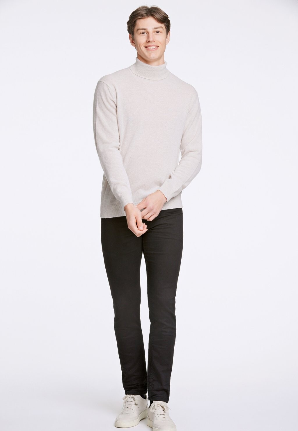 Джемпер ROLL NECK Junk De Luxe, молочный
Джемпер ROLL NECK Junk De Luxe, молочный