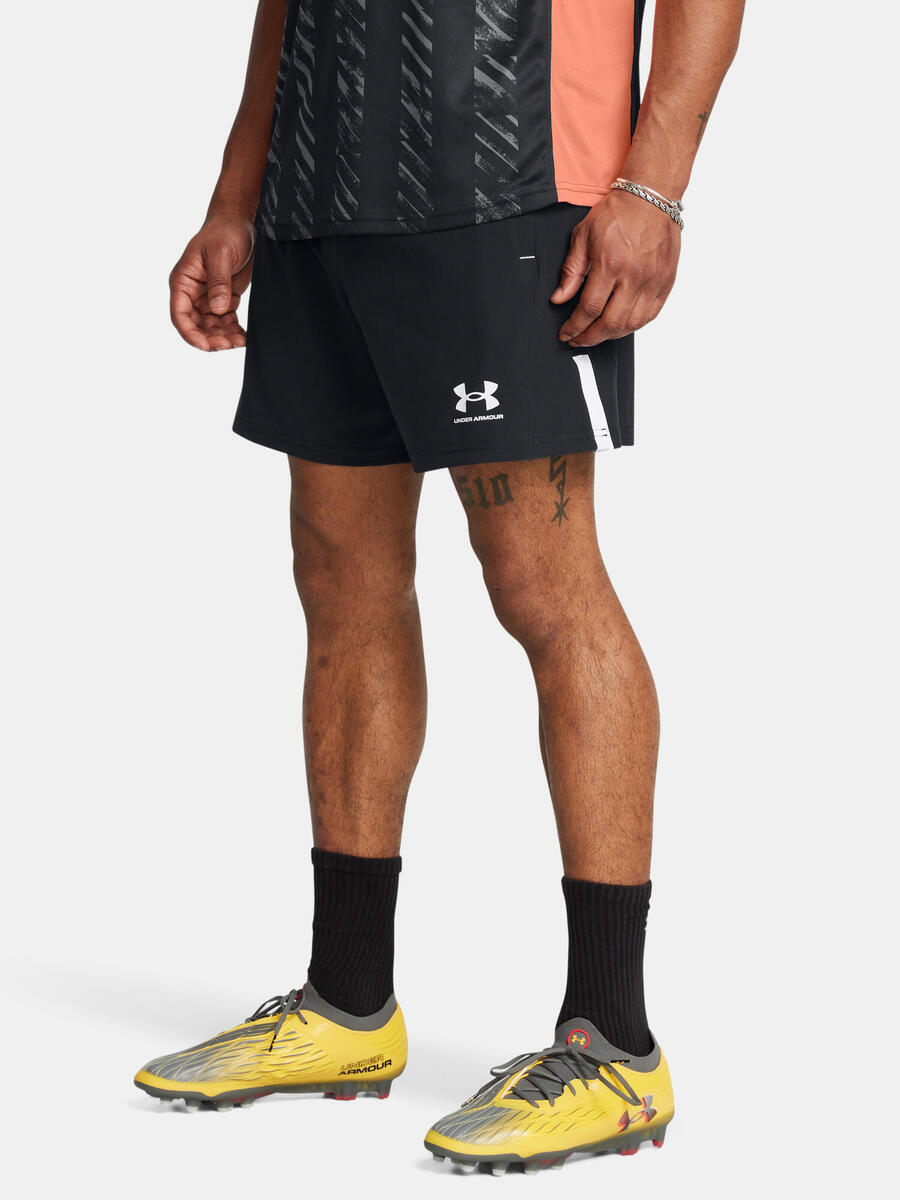 Мужские футбольные шорты Under Armour Challenger Pro Woven
Мужские футбольные шорты Under Armour Challenger Pro Woven