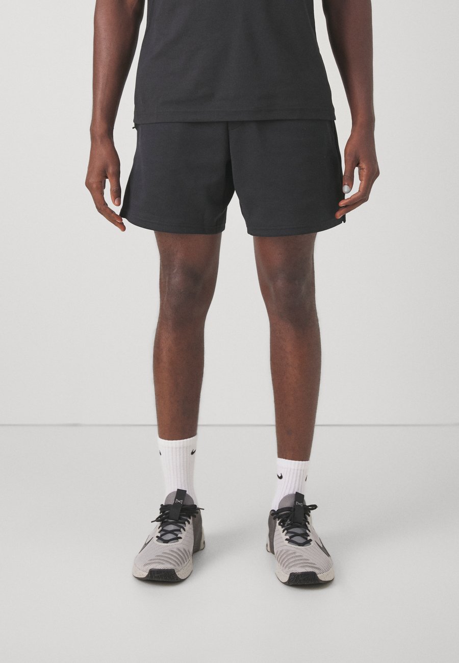 Спортивные шорты Nike Performance PRIMARY FLEECE, Black
Спортивные шорты Nike Performance PRIMARY FLEECE, Black