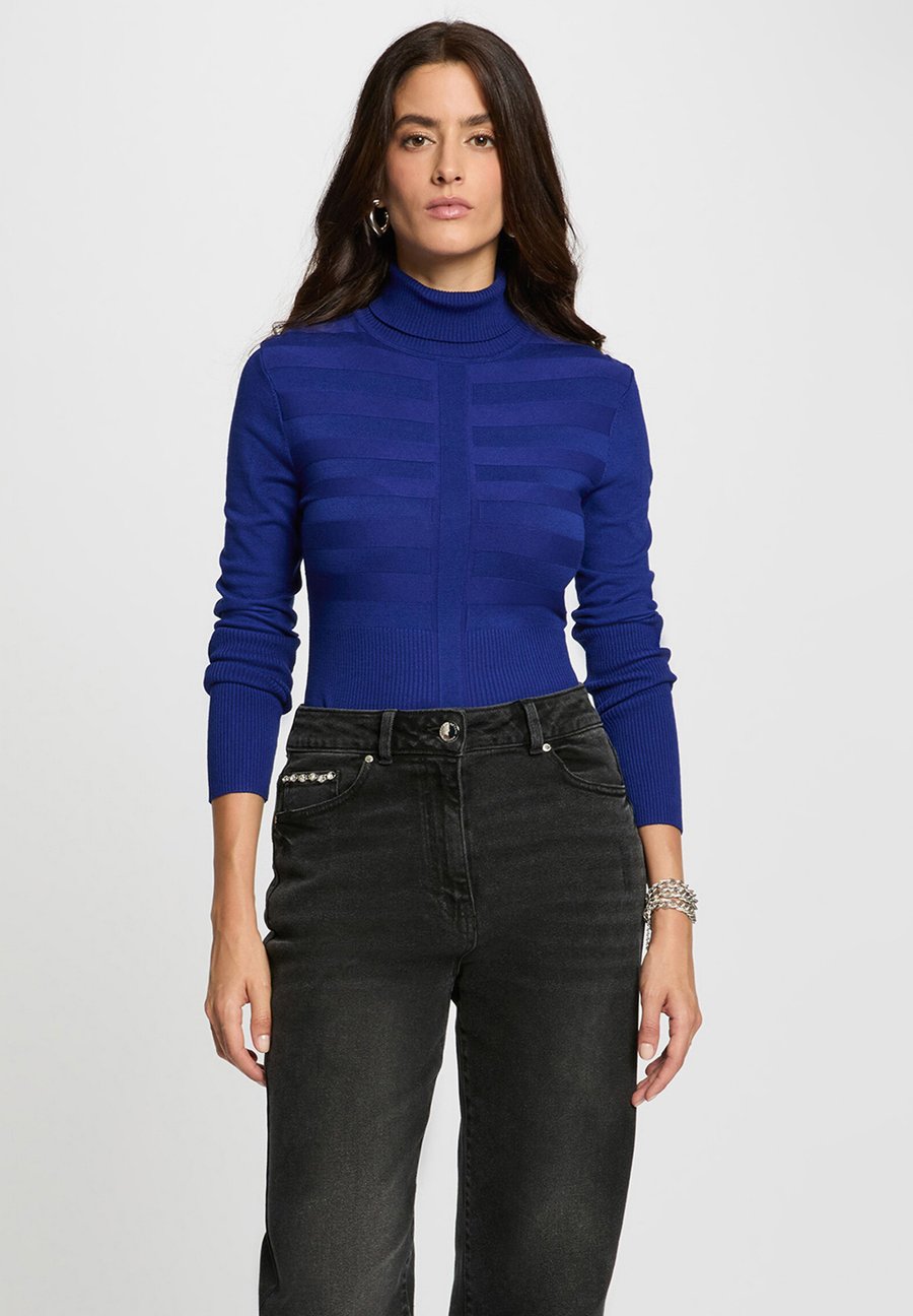 Джемпер Morgan LONG SLEEVE TURTLENECK, Bleu Pétrole/Rose Gold-Coloured
Джемпер Morgan LONG SLEEVE TURTLENECK, Bleu Pétrole/Rose Gold-Coloured