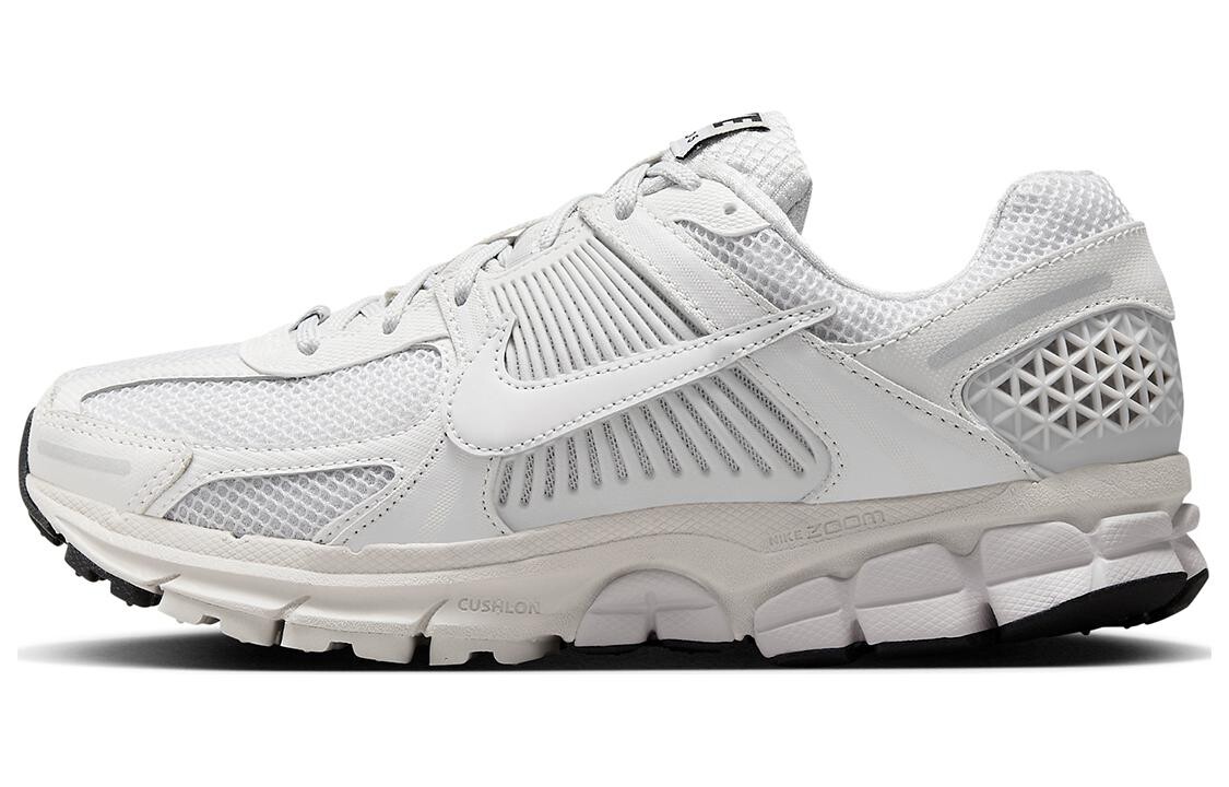 Кроссовки Nike Zoom Vomero 5 White Vast Grey Women's, белый
Кроссовки Nike Zoom Vomero 5 White Vast Grey Women's, белый