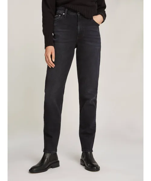 Джинсы Mom fit Calvin Klein Jeans, черный
Джинсы Mom fit Calvin Klein Jeans, черный
