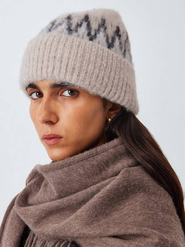 Вязаная шапка Fair Isle из смесовой альпаки John Lewis, Natural
Вязаная шапка Fair Isle из смесовой альпаки John Lewis, Natural