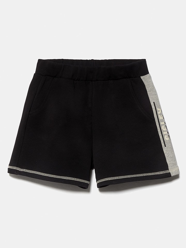 Шорты Sisley, черный
Шорты Sisley, черный