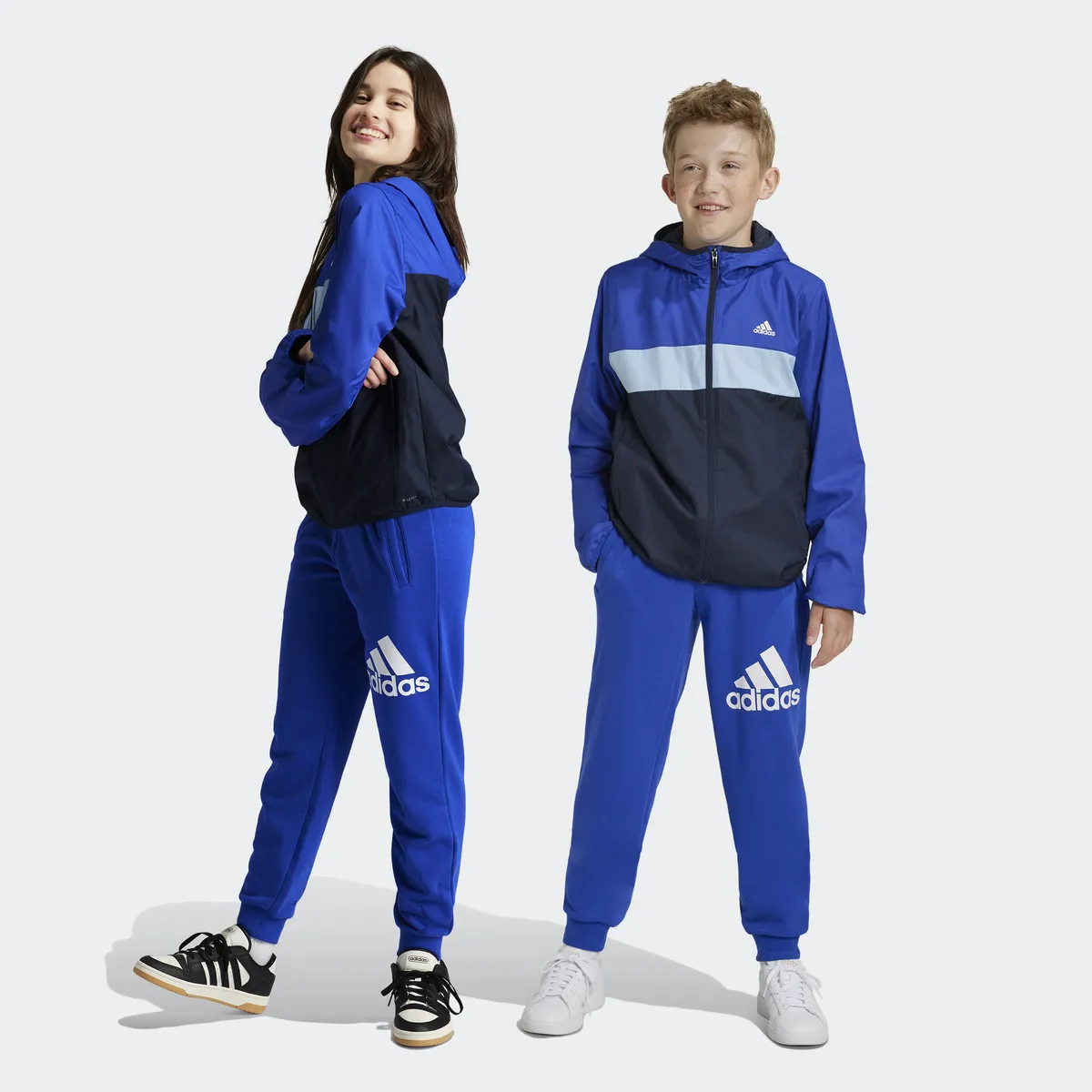 Спортивные брюки Adidas Sportswear "ESSENTIALS REGULAR FIT BIG LOGO COTTON PANTS" (1 шт.), белый
Спортивные брюки Adidas Sportswear "ESSENTIALS REGULAR FIT BIG LOGO COTTON PANTS" (1 шт.), белый