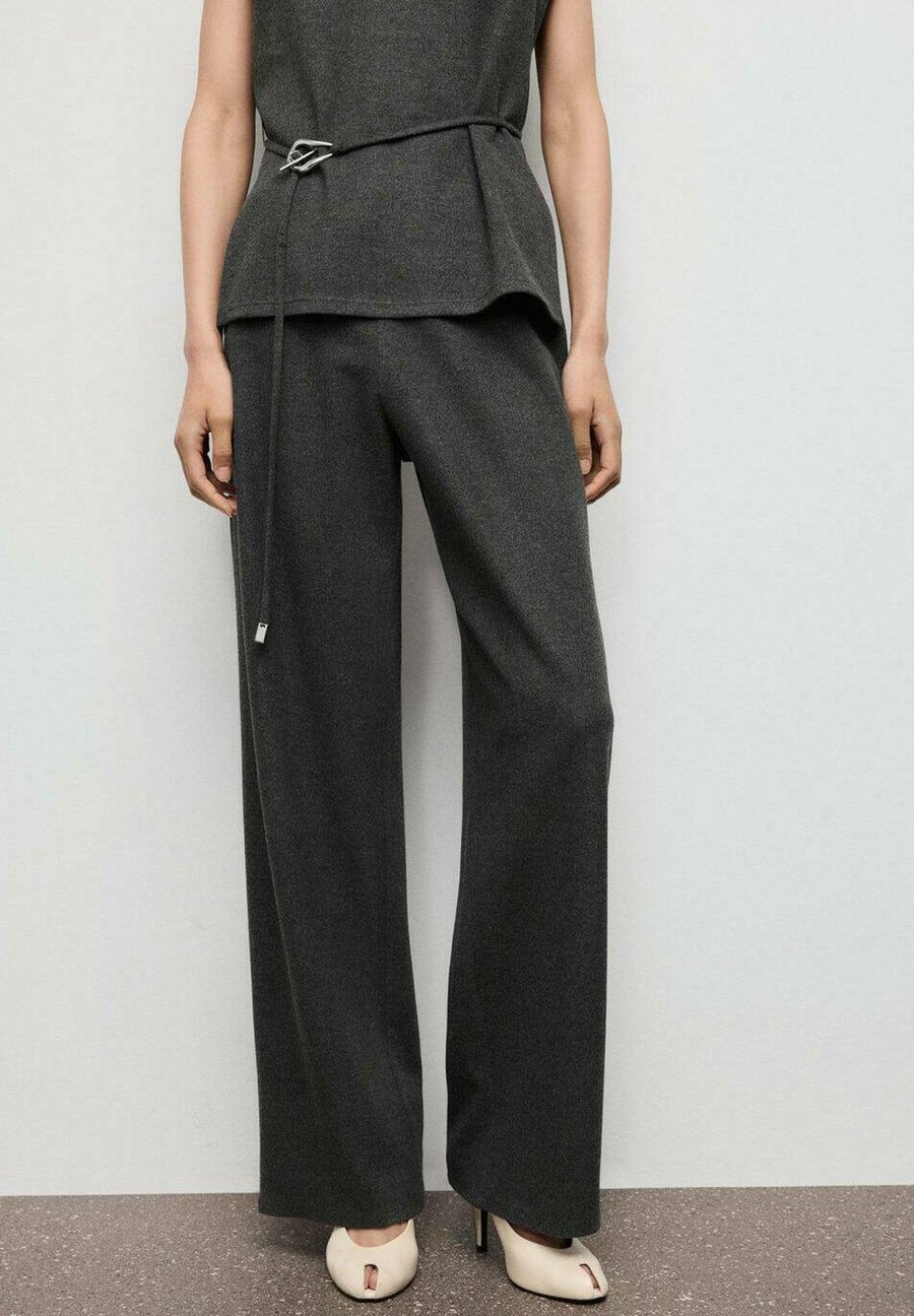 Брюки Mango Trousers, Mottled Grey\N/Mottled Grey
Брюки Mango Trousers, Mottled Grey\N/Mottled Grey