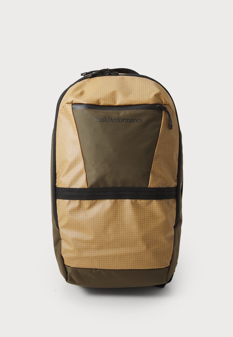 Рюкзак Peak Performance COMMUTER BACKPACK UNISEX, Sierra Sand/Sand
Рюкзак Peak Performance COMMUTER BACKPACK UNISEX, Sierra Sand/Sand