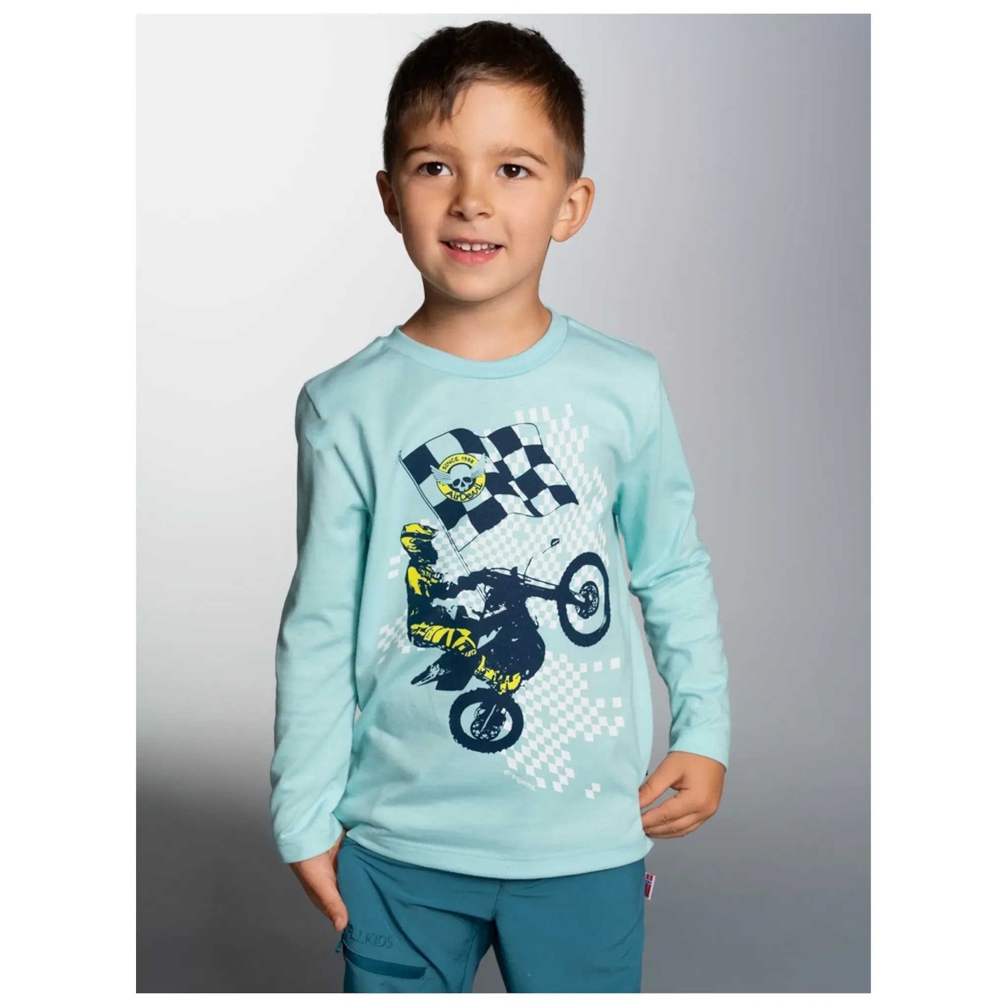 Толстовка Trigema «Рубашка TRIGEMA с длинными рукавами и спортивным мотоциклетным принтом», цвет gletscher 
Толстовка Trigema «Рубашка TRIGEMA с длинными рукавами и спортивным мотоциклетным принтом», цвет gletscher