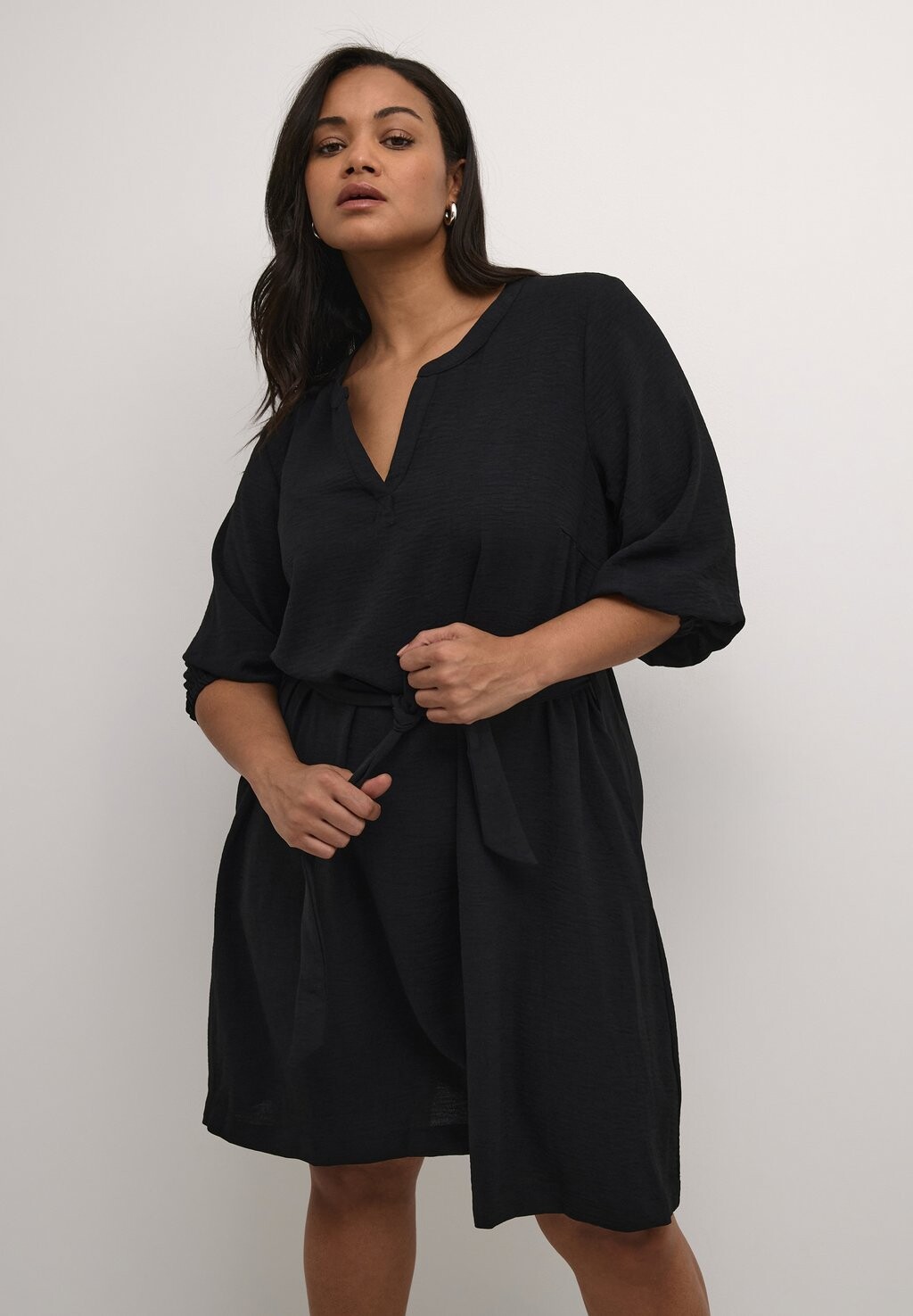 Платье повседневное DEVA Kaffe Curve, цвет black deep
Платье повседневное DEVA Kaffe Curve, цвет black deep