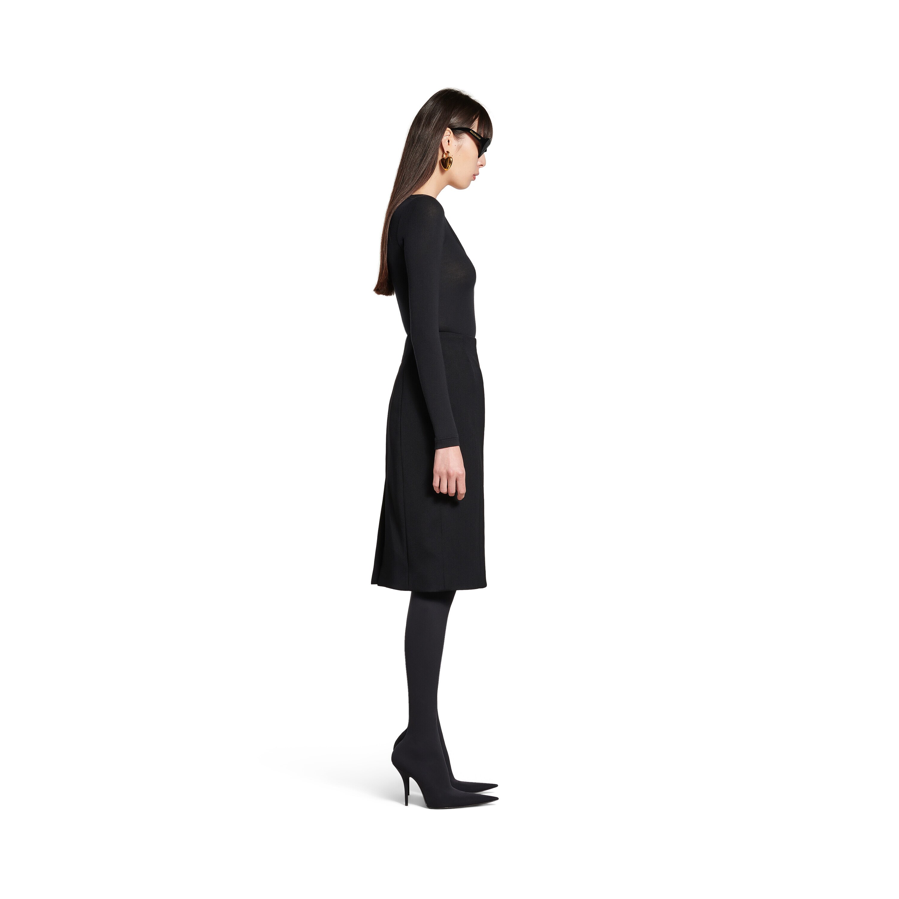 Топ Bb Garderobe Décolleté из черного эластичного рубчика BALENCIAGA, черный
Топ Bb Garderobe Décolleté из черного эластичного рубчика BALENCIAGA, черный