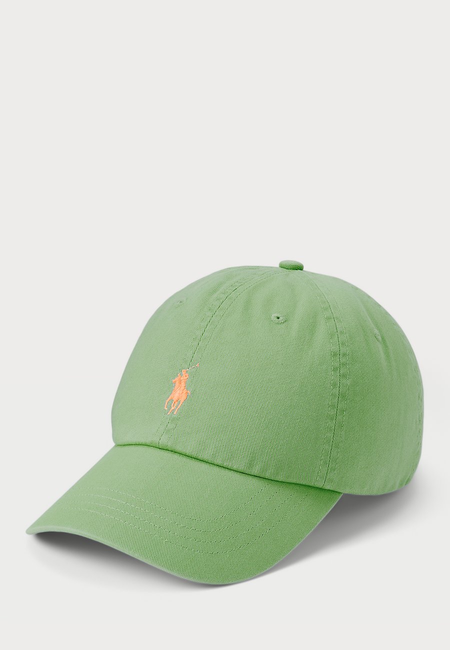 Бейсболка Polo Ralph Lauren THE ICONIC COTTON CHINO BALL CAP, Outback Green/C2451/Green
Бейсболка Polo Ralph Lauren THE ICONIC COTTON CHINO BALL CAP, Outback Green/C2451/Green